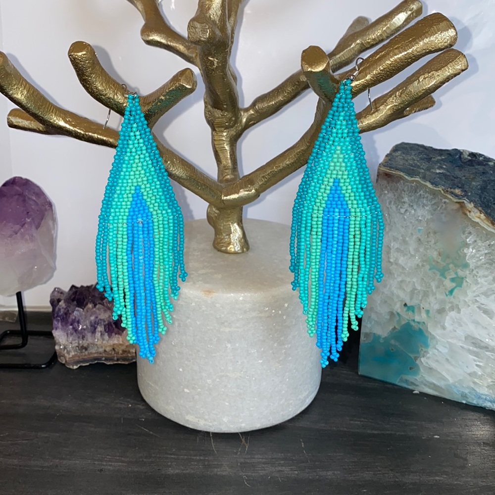 HP๐NEW Boho Stunning turquoise bead earrings - Picture 1 of 14
